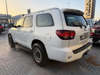 Toyota Sequoia-11