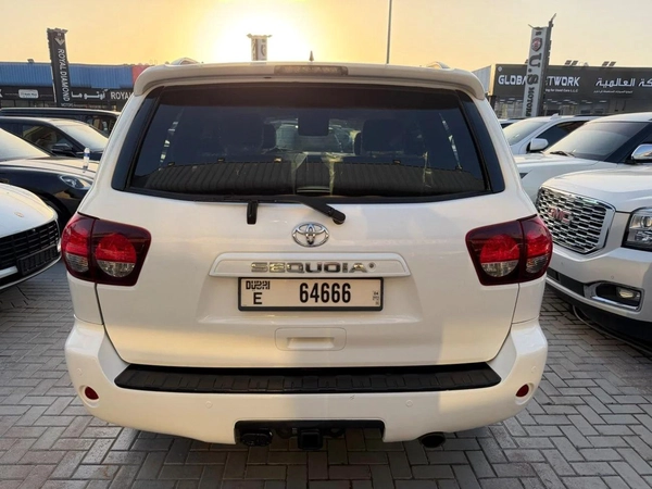 Toyota Sequoia