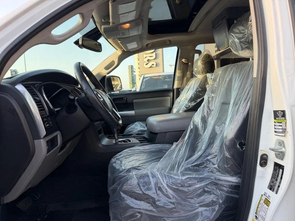 Toyota Sequoia