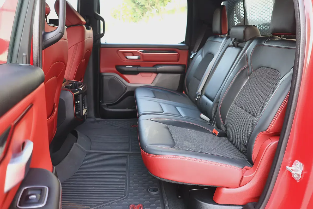 RAM 1500 Rebel Crew Cab 2022 | GCC Specs | Low Mileage-18-18