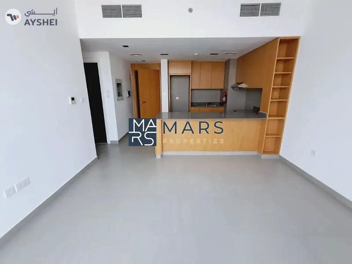 Spacious Layout | Ready to Move In | Prime Location-9-9