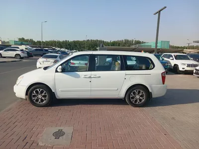 Kia Carnival 2015 Model gcc perfect Condition full option Free accident Smoothly Drive Ready for Reg-4