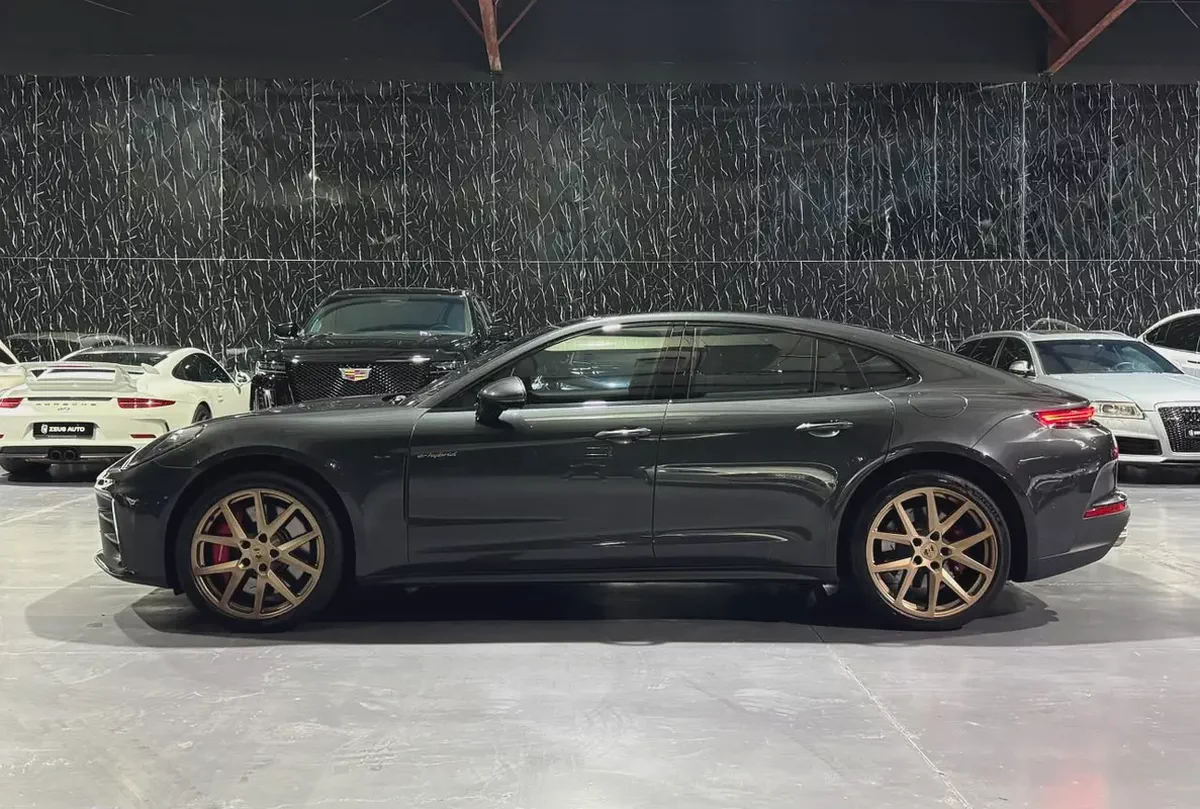 Full PPF (10 Years Warranty From Xpel PPF) | GCC | AL Naboodah  Warranty Package 2029 or 160K Kms-5-5