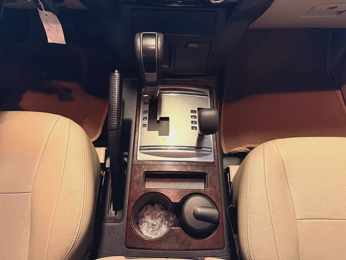 Mitsubishi Pajero GLS V6 3.8 5 Door 2016 Model GCC Specs With Partial Service History-15-15