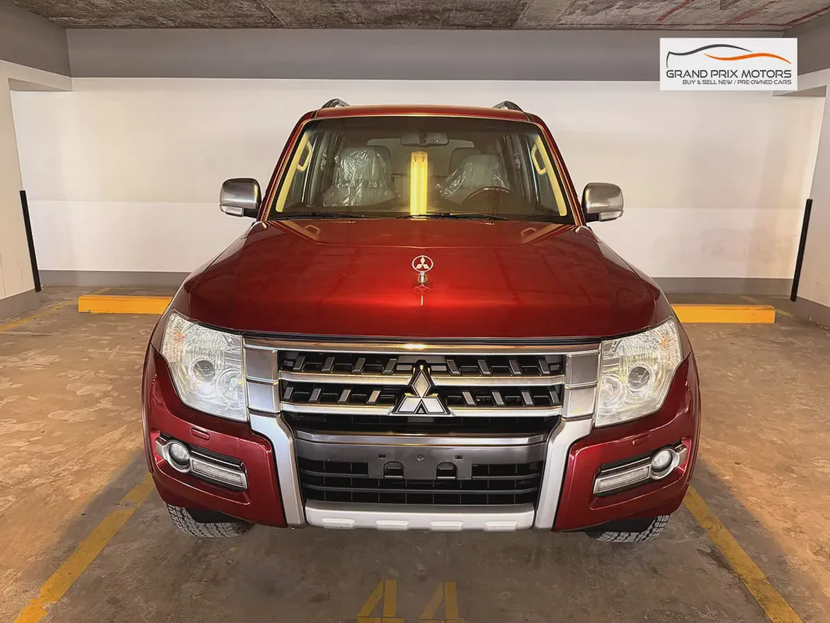 Mitsubishi Pajero GLS V6 3.8 5 Door 2016 Model GCC Specs With Partial Service History-1-1
