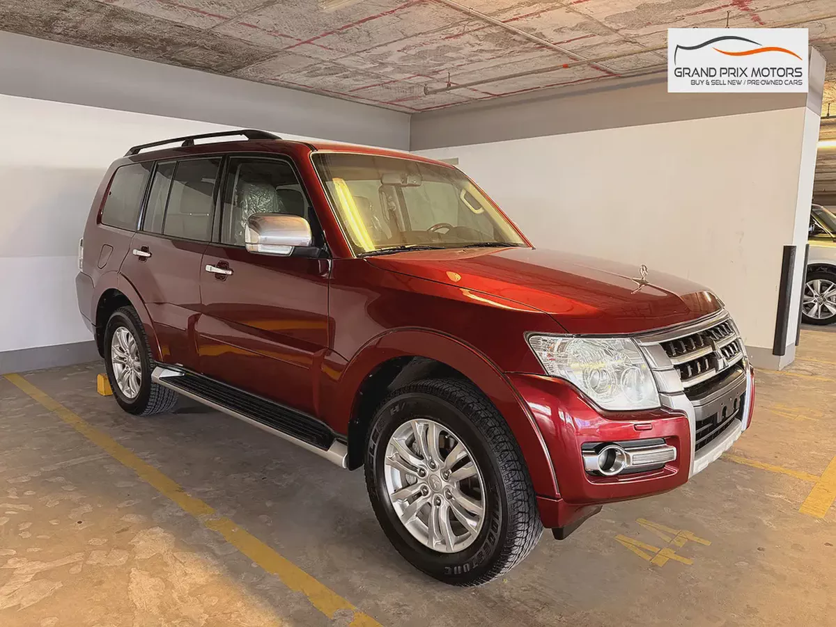 Mitsubishi Pajero GLS V6 3.8 5 Door 2016 Model GCC Specs With Partial Service History-2-2