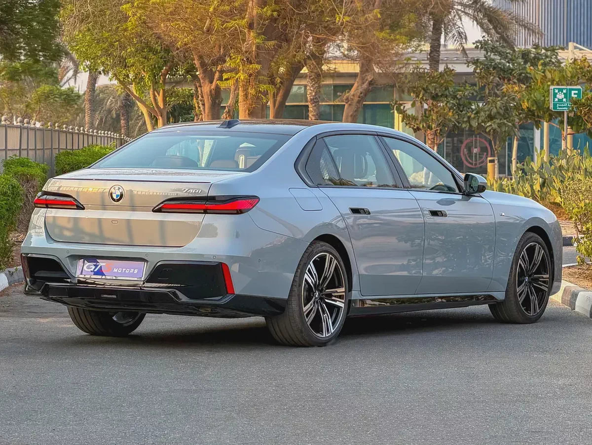 2026 BMW 7-Series 740i M Sport | GCC Specs | Brand New Luxury-3-3