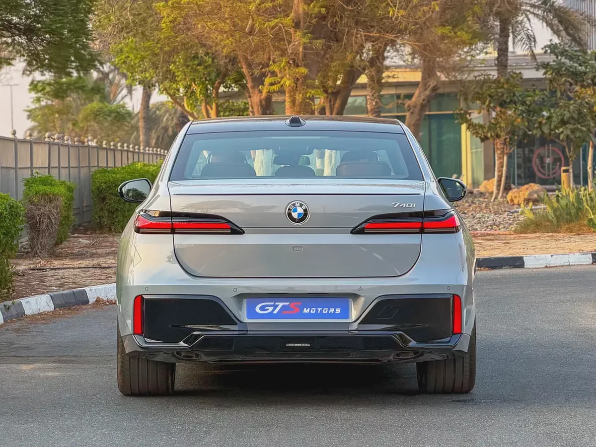 2026 BMW 7-Series 740i M Sport | GCC Specs | Brand New Luxury-5-5