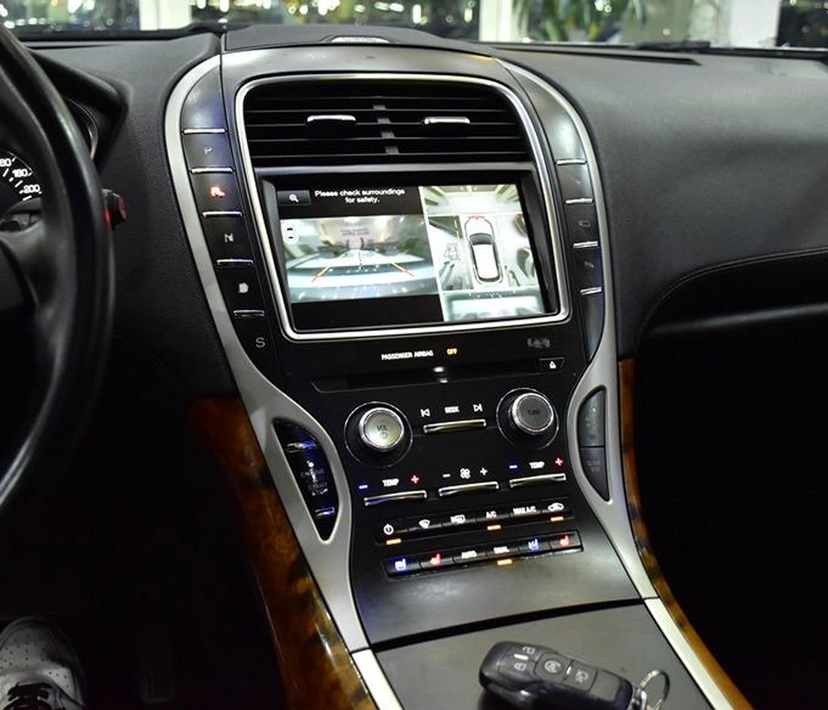 Lincoln MKX 2.7 ECOBoost AWD ( 2016 Model ) in Beige Color GCC Specs-3-3