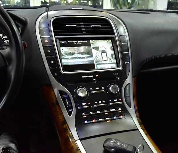 Lincoln MKX 2.7 ECOBoost AWD ( 2016 Model ) in Beige Color GCC Specs