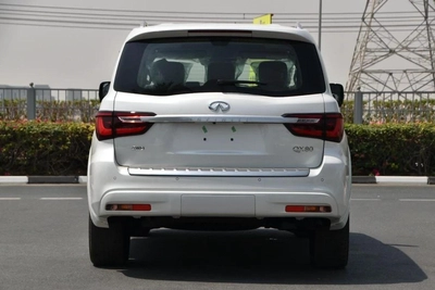 Infiniti QX80 Luxury 5.6L-8