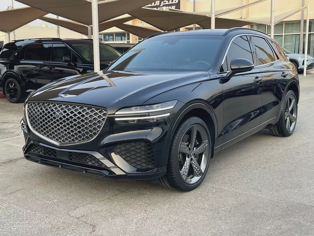 Genesis GV70 2022 Platinum Sport | GCC Specs | Low Mileage | Pristine Condition-1-1