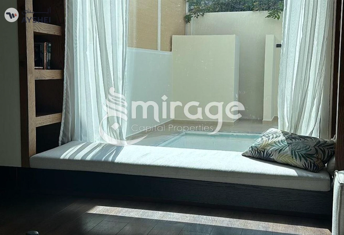 TOWNHOUSE FOR SALE IN CONTEMPORARY STYLE, AL REEF VILLAS