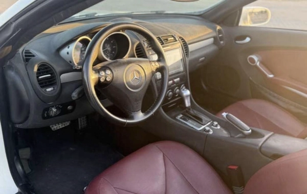 MERCEDES BENZ SLK350 MODEL 2005 Registered Car