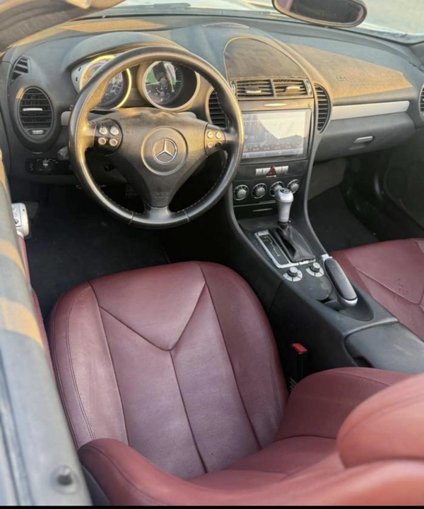 MERCEDES BENZ SLK350 MODEL 2005 Registered Car