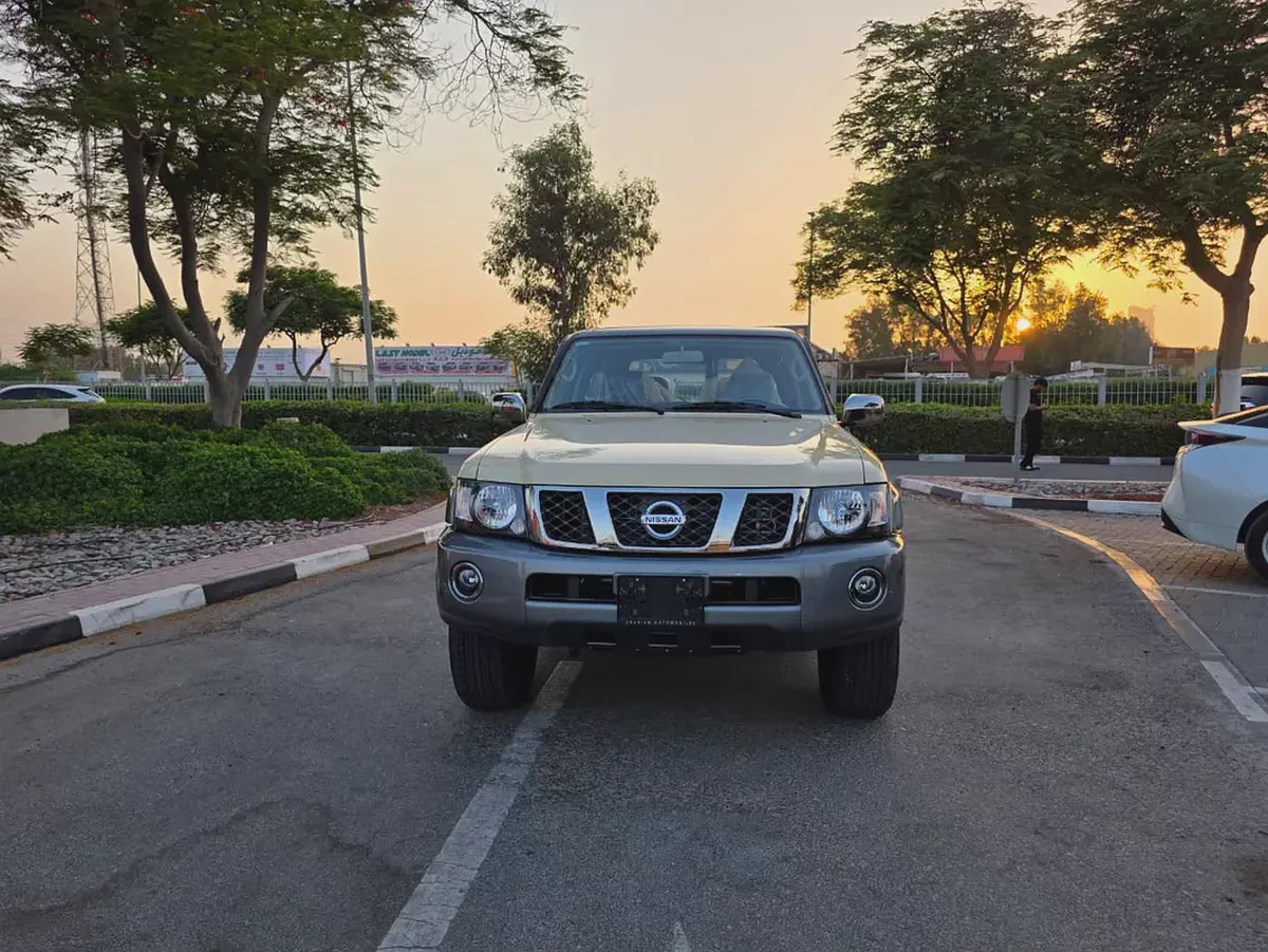 Nissan Patrol Safari Super Safari 2024 GCC Specs-1-1