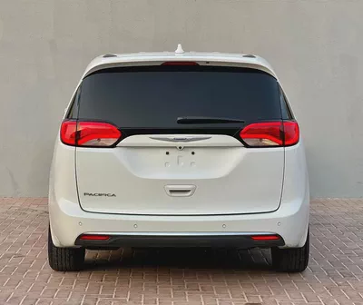 2020 Chrysler Pacifica - American Specs - Excellent Condition-6