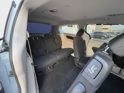 2020 Chrysler Pacifica - American Specs - Excellent Condition-7