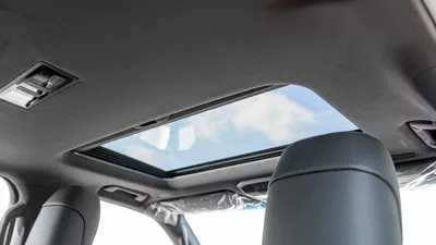 Toyota Land Cruiser VX LC300 VX 4.0P AT MY2024 – WHITE-11