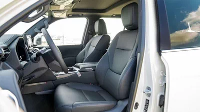 Toyota Land Cruiser VX LC300 VX 4.0P AT MY2024 – WHITE-12