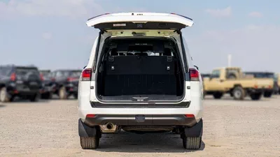 Toyota Land Cruiser VX LC300 VX 4.0P AT MY2024 – WHITE-7