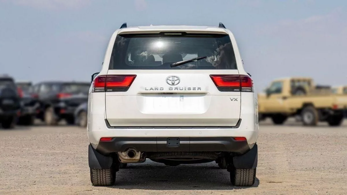 Toyota Land Cruiser VX LC300 VX 4.0P AT MY2024 – WHITE-4-0