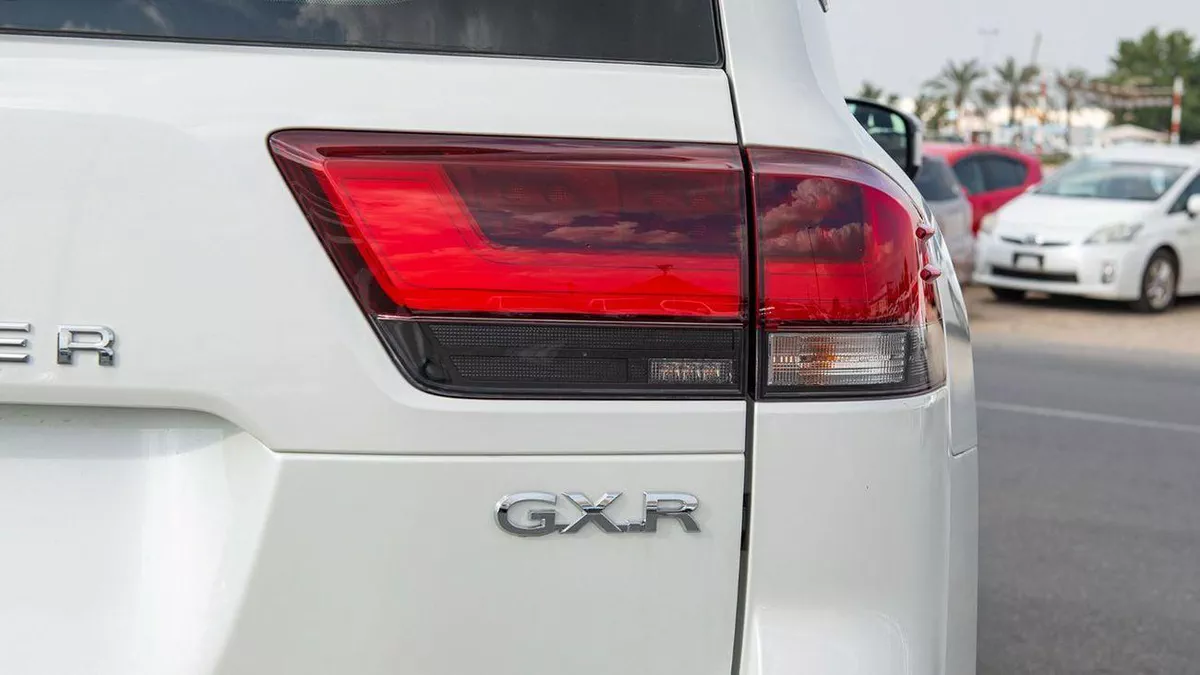 Toyota Land Cruiser GXR 3.3 DIESEL-8-0