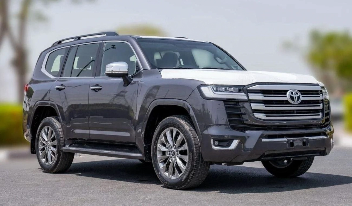 Toyota Land Cruiser LC300 VXR 3.3D AT MY2024 – GREY-17-17