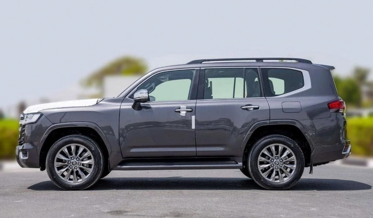 Toyota Land Cruiser LC300 VXR 3.3D AT MY2024 – GREY-10-10