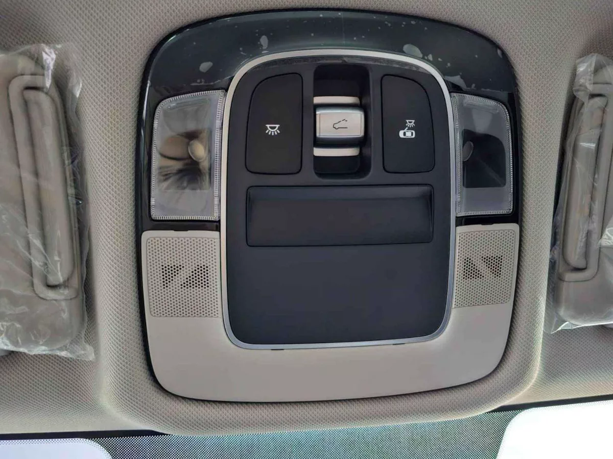 Hyundai Tucson PREMIUM 1.6L V4 PETROL / PUSH START / DVD CAMERA /  PANORAMIC ROOF / FULL OPTION  (CODE# TC16FO)-16-0
