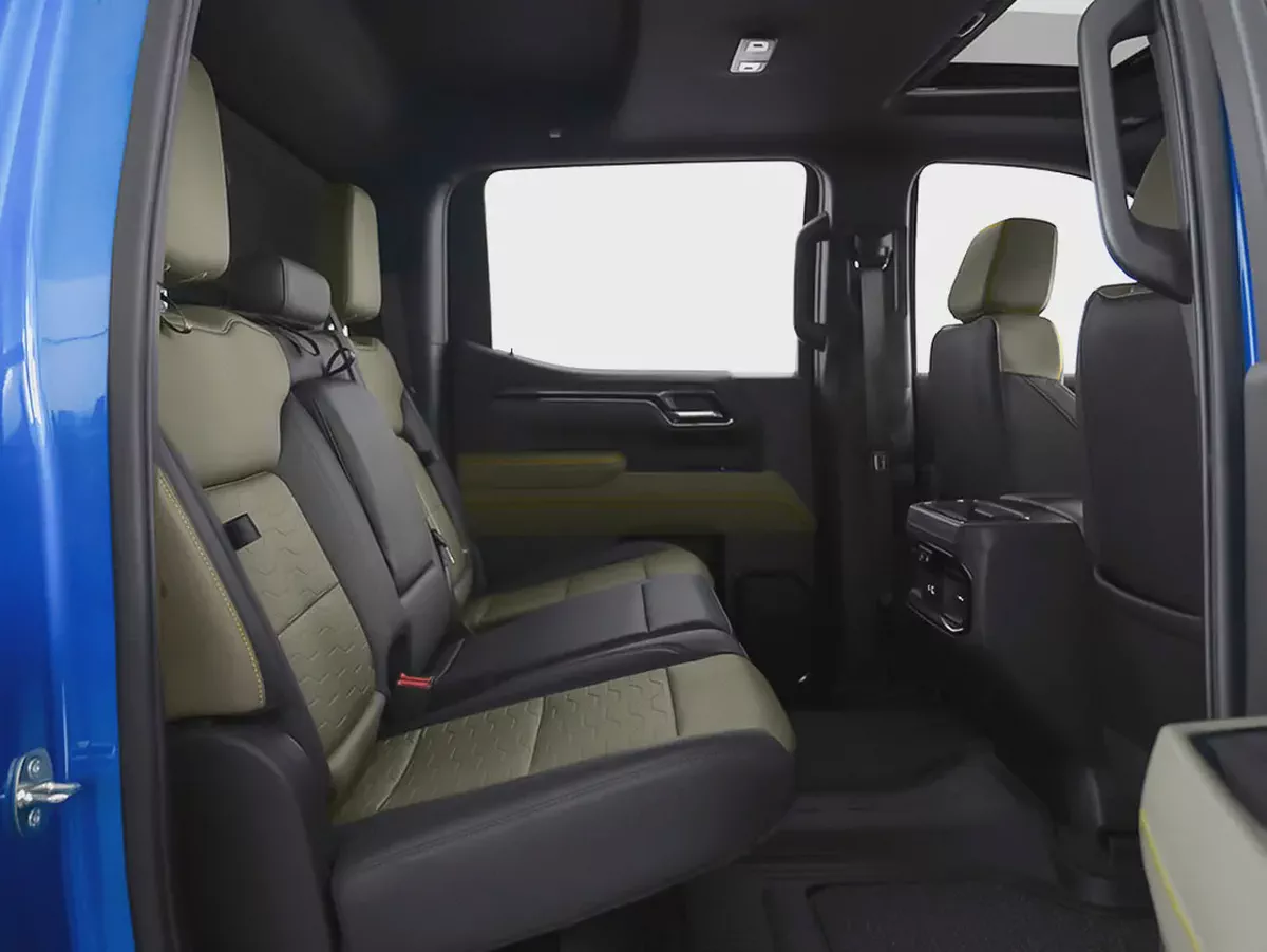 4,420 AED / 60 months | 0% DP | 2024 Chevrolet Silverado ZR2 / Chevrolet Warranty-14-14