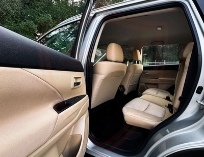 Mitsubishi Outlander GLS FABRIC GLX 3.0L Mitsubishi Outlander | 3.0 L | 2023 | GCC | Accident-Free-10