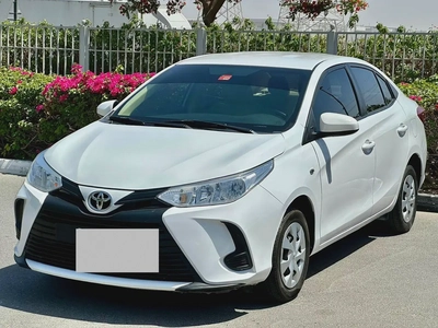 592/- AED Toyota Yaris 2022 1.5L || GCC Specs ||Accident Free100% Low  KM-2