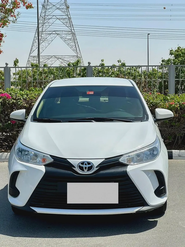 592/- AED Toyota Yaris 2022 1.5L || GCC Specs ||Accident Free100% Low  KM