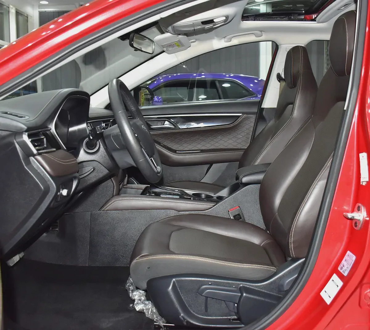 AED 476 EMi for 5Yrs | JAC J7 ( 2023 Model ) in Red Color GCC Specs-9-9