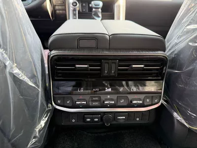 Toyota Land Cruiser VXR-15