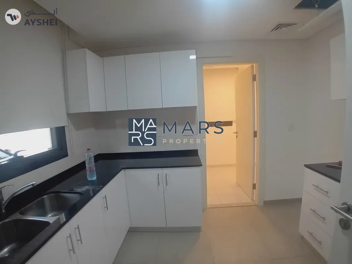 3 BEDROOMS - BIGGEST LAYOUT -SPACIOUS - FREEHOLD