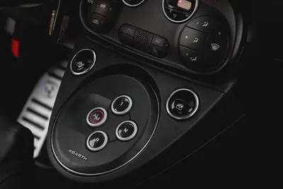 1,273 P.M |  695 Turismo | 0% Downpayment | ABARTH WARRANTY!-9
