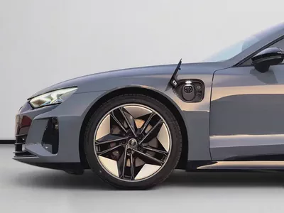 AED 3,200 P.M | 0% DOWN PAYMENT | AUDI E-TRON GT | 2022 | GCC SPECS-7