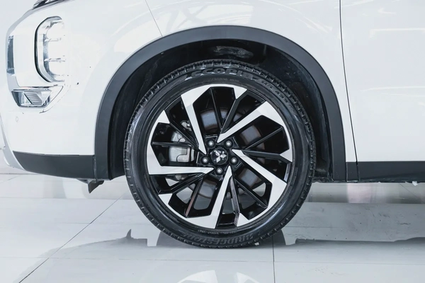 1 YR WARRANTY | HIGHLINE | SUNROOF | LEATHER | 4WD 2.5L | AED 1400 PM