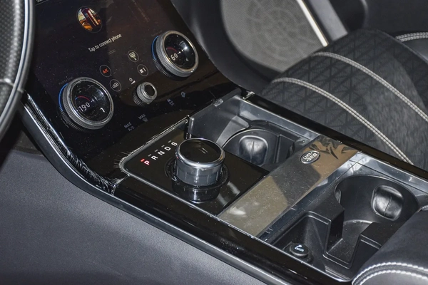 0% DP II R Dynamic V6 P380 VELAR 2018 II GCC SPECS