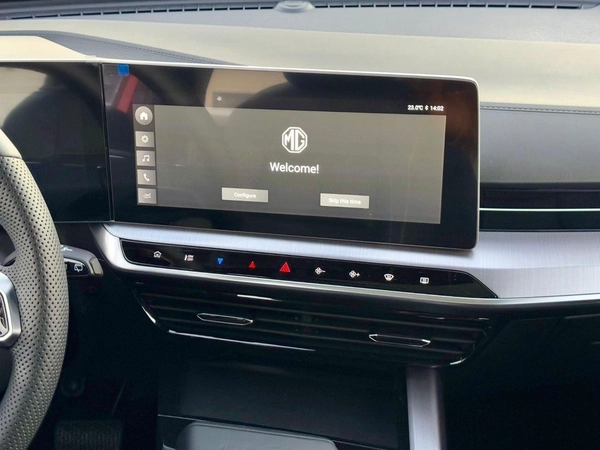 MG One Deluxe 1.5L Petrol FWD