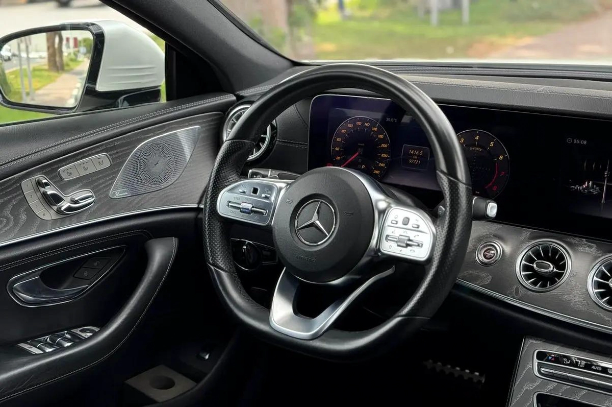 MERCEDES BENZ CLS450 - 2019 - SUPER CLEAN CAR FRESH JAPAN IMPORT