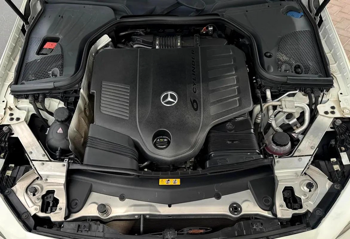 MERCEDES BENZ CLS450 - 2019 - SUPER CLEAN CAR FRESH JAPAN IMPORT