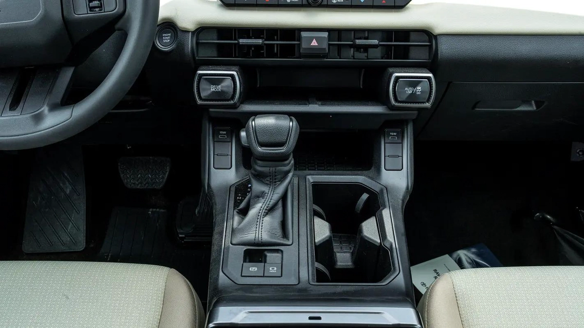 2026 Toyota Rav4 LE 2.0L AT Petrol FWD (Gray-Beige)-16-16