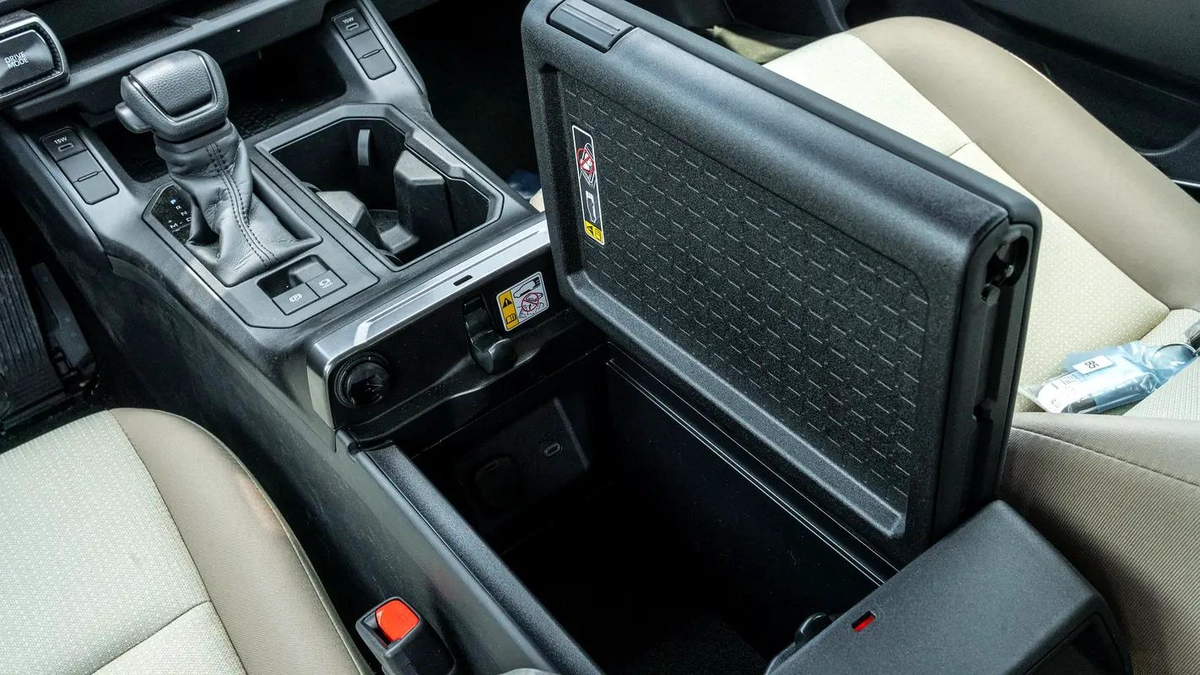 2026 Toyota Rav4 LE 2.0L AT Petrol FWD (Gray-Beige)-12-12