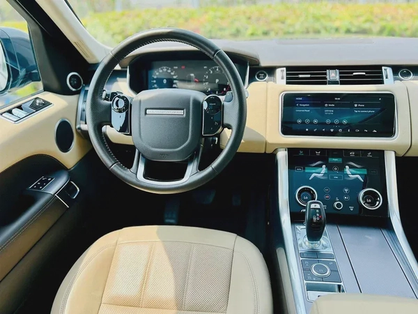 RANGE ROVER SPORT HSE | GCC SPECS | YEAR: 2019 | KMS: 104,000