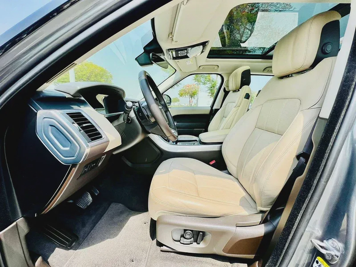 RANGE ROVER SPORT HSE | GCC SPECS | YEAR: 2019 | KMS: 104,000-6-6