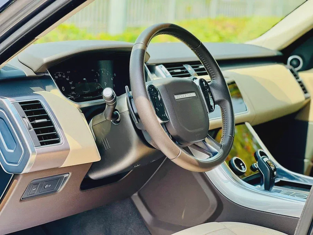 RANGE ROVER SPORT HSE | GCC SPECS | YEAR: 2019 | KMS: 104,000-5-5