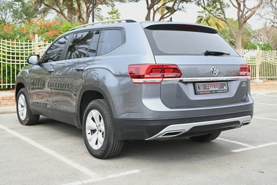 870 AED - GCC SPECS - VOLKSWAGEN TERAMONT 3.6L 4WD - FIRST OWNER-5